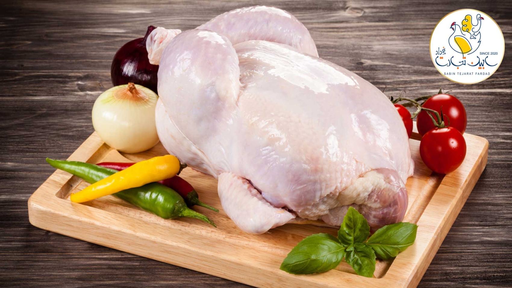 همچنان گوشت مرغ بانرخ مصوب در بازار عرضه میشود